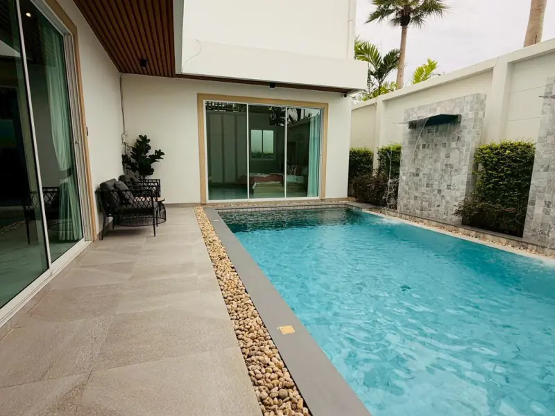 Minimal Muji Pool Villa - Narita East Pattaya