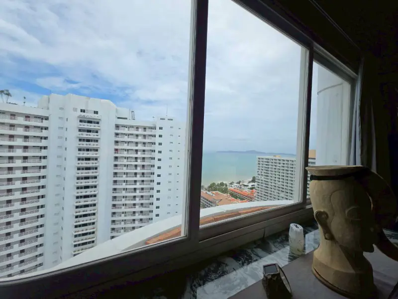 Large Studio Sea View For Sale In Jomtien Complex