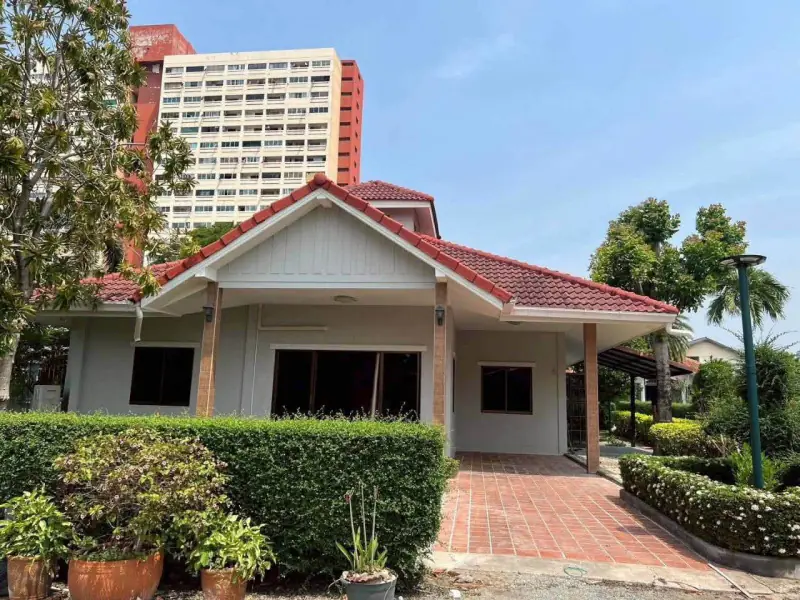 House for rent in Thepprasit