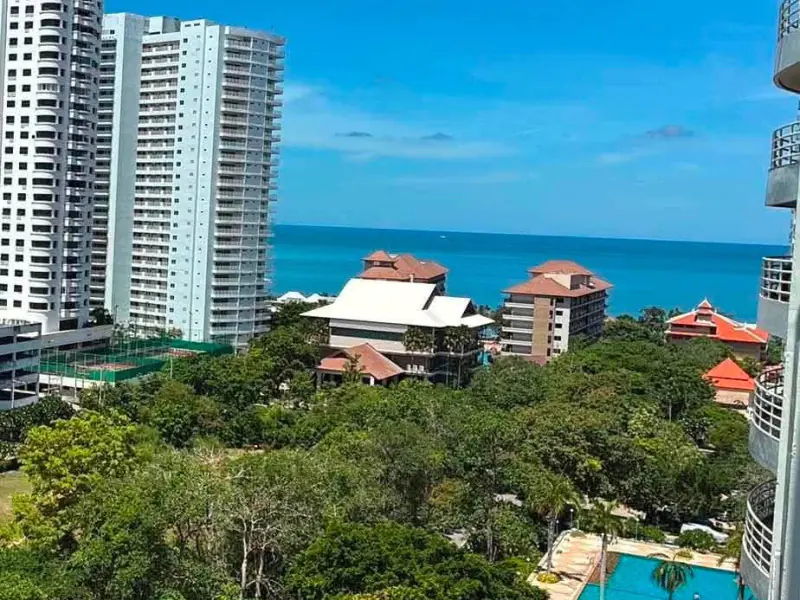 View Talay 5D – Spacious 2-Bedroom Sea View Condo for Sale