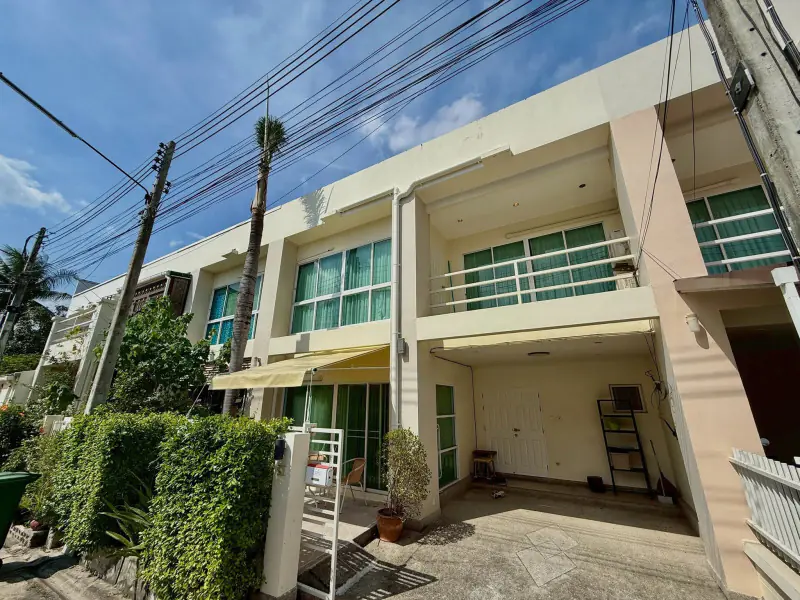 Pet-Friendly 3-Bedroom House for Rent