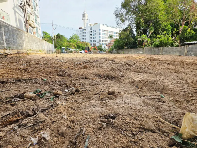 Land for Sale – Prime Location at Pratumnak Hill Soi 5
