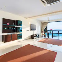 Doppelhaushälfte zu verkaufen im Jomtien Plaza Condotel thumbnail