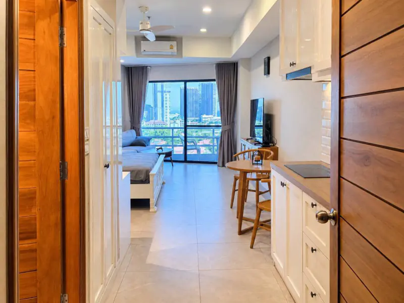 View Talay 2B 14th-Floor Studio for Rent in Jomtien, Pattaya