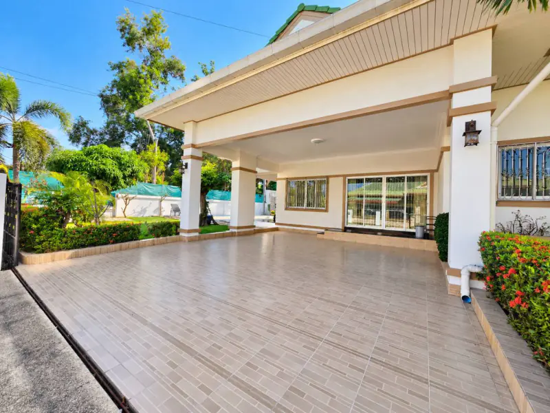 Pornthep Garden 3 3Bedroom Single-Storey Pool Villa for Rent in Pattaya