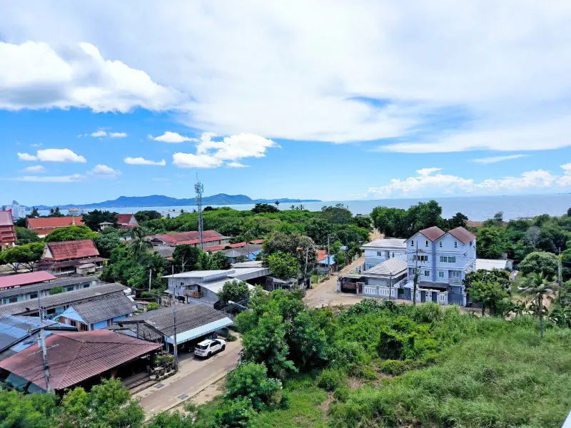 Sea View Condo For Sale at Sompong Condo