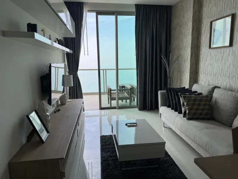 Luxury Sea view Condo At Riviera Wong Armat