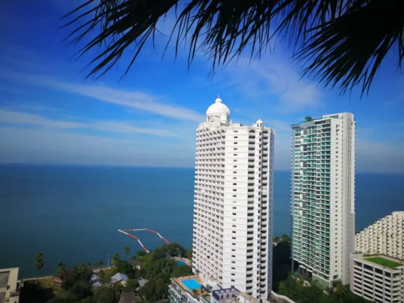 Luxury High-Rise Condominium The Riviera Wongamat