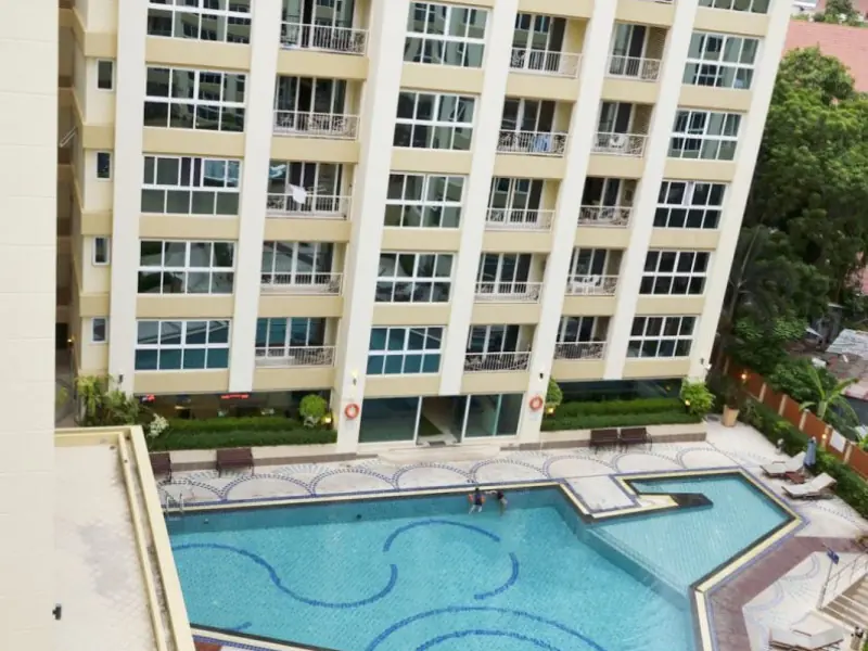 City Garden Corner Unit for Rent