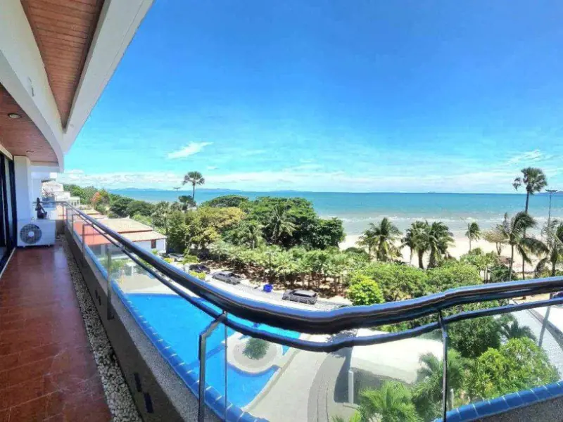 Luxury Beachfront Condo For Sale on Pratumnak