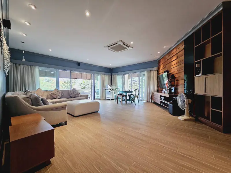 Beachfront Breeze in Style - Baan Somprasong