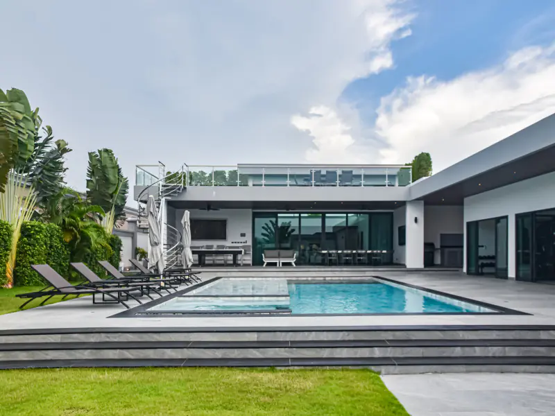 Schlüsselfertiger Komfort trifft auf High-End-Stil – Siam Royal View Home