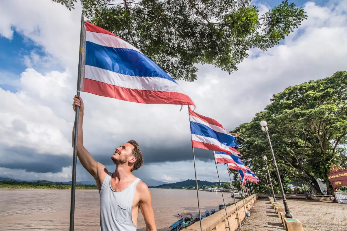 外国人在泰国可以拥有房产吗？