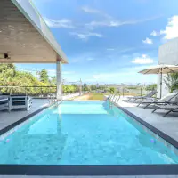 Ультрасовременная роскошная вилла с бассейном на продажу в Siam Royal View thumbnail