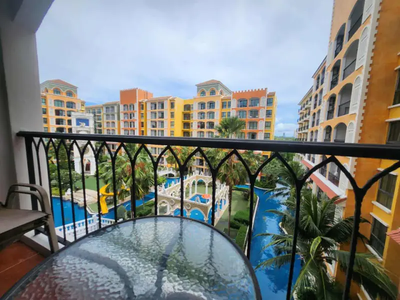 Resort Style Living - Venetian Signature Resort, Jomtien