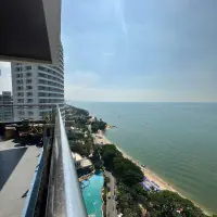 Beachfront Residence - Baan Haad Uthong, Pratamnak thumbnail