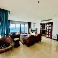 Beachfront Residence - Baan Haad Uthong, Pratamnak thumbnail