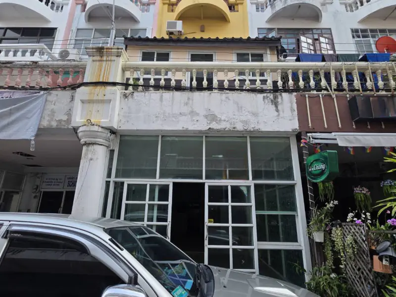 Commercial Building For Sale – Thappraya Road, Jomtien