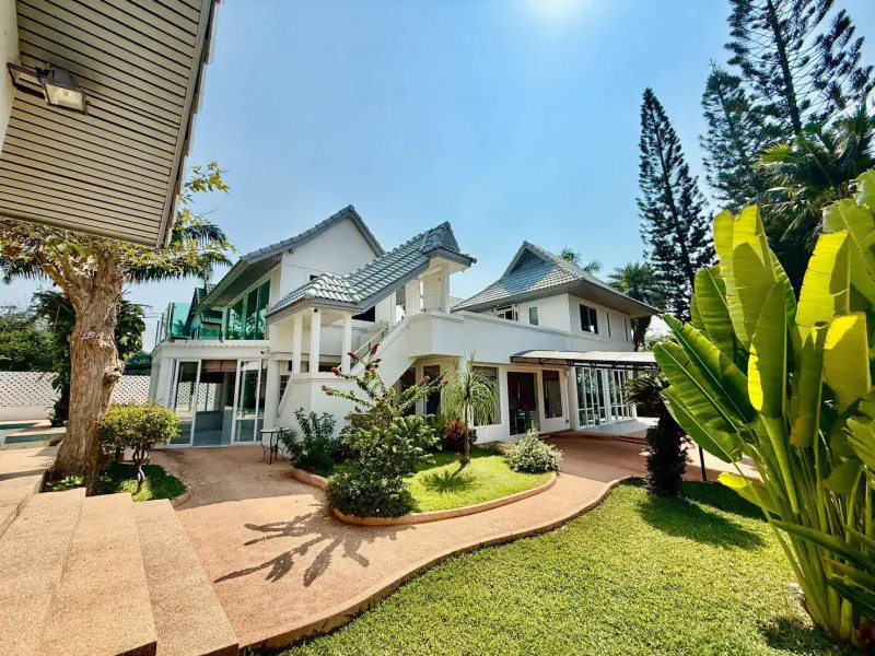 Private Fairway Retreat - Resort-Style Pool Villa at Phoenix Golf Course
