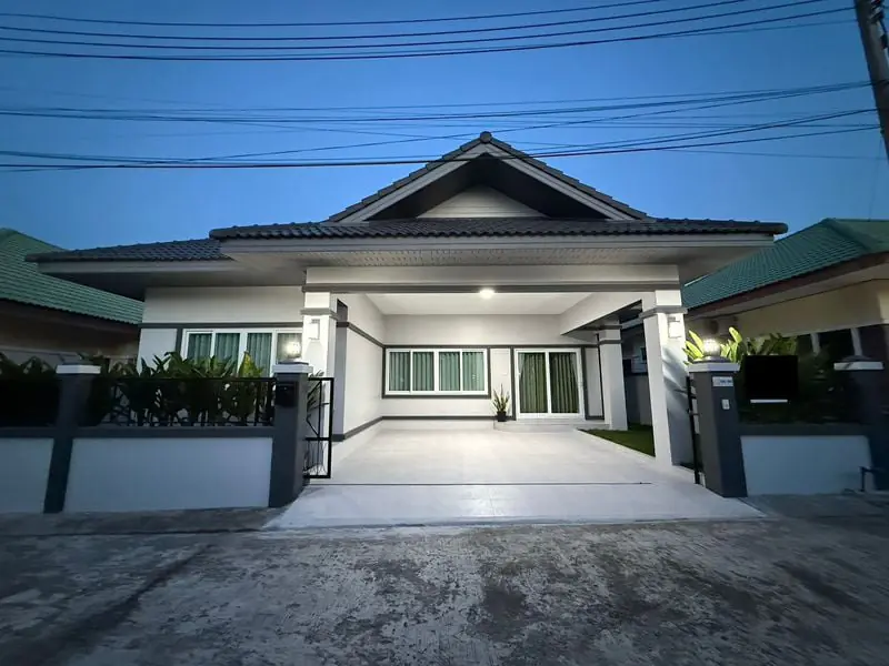 Renovated 3-Bedroom Single House For Sale at Pornthep Village 5
