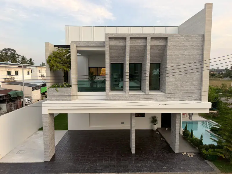 Largest Plot Luxury Pool Villa -Newly Built Ready To move In