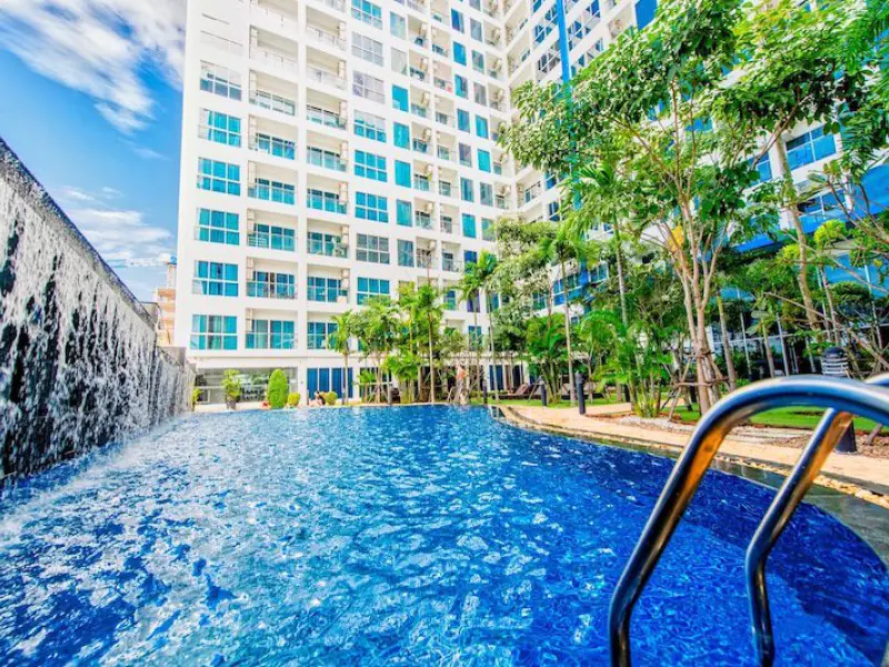 Spacious Coastal Residence-Nam talay Condominium, Na Jomtien