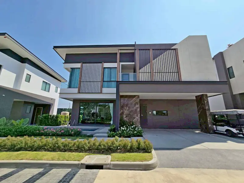 Luxury Minimalist Villa in Exclusive PYCHE Pattaya