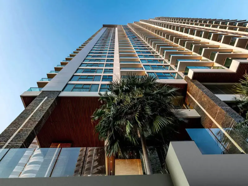 Exclusive Elevetor - Sea View 2-Bed Condo at Wongamat Tower