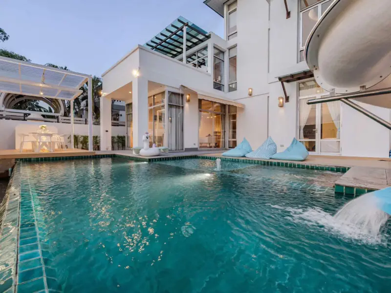 Wooden Coastal Pool Villa - Na Jomtien, Pattaya