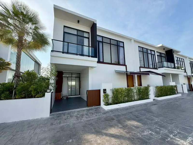 Modern Townhome in a Prime Location – Villa La Richie, North Pattaya