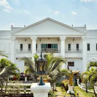 Grand-Scale Private Estate - Expansive Single-Storey Resort Residence in Pong thumbnail