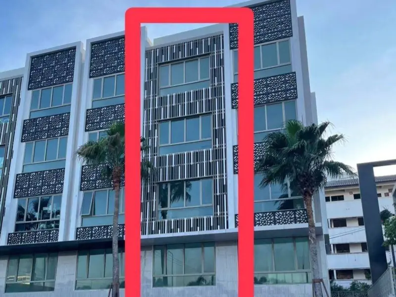 The Riviera Jomtien Commercial Building For Sale