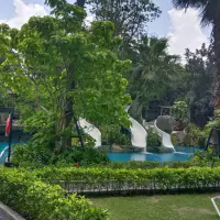 The Riviera Wongamart Beach thumbnail