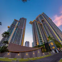 Luxury Hight-rise Condominium for Sale  Riviera wong Amart thumbnail