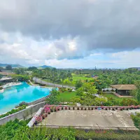 Views: Pool, Garden, Mountain, Ocean thumbnail