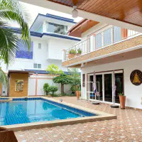 Jomtien Shores - Beachside Pool Villa Rental thumbnail