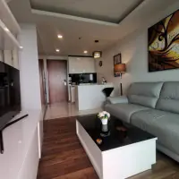 Sea View Condo For Rent At The peak Tower thumbnail