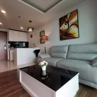Sea View Condo For Rent At The peak Tower thumbnail