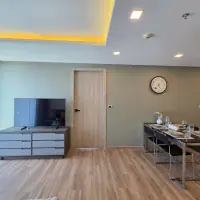 Skyline Sea Elegance - High-Floor Ocean View at The Peak Towers, Pratumnak thumbnail