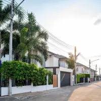 Private corner Family Home -Pruksanara Village Chaiyapruek 2-Jomtien thumbnail