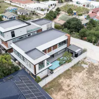 Artful Luxury Pool Villa-Resta Villa Pattaya thumbnail