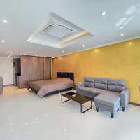 Sea View Spacious Unit at Jomtien Plaza Condotel thumbnail