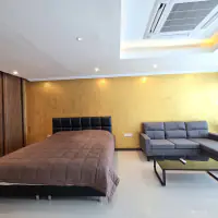 Sea View Spacious Unit at Jomtien Plaza Condotel thumbnail