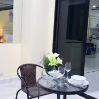 Newly Renovated Sea View Condo for rent at Jomtien Complex thumbnail