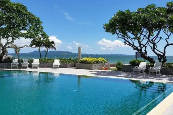 Chom Talay Resort