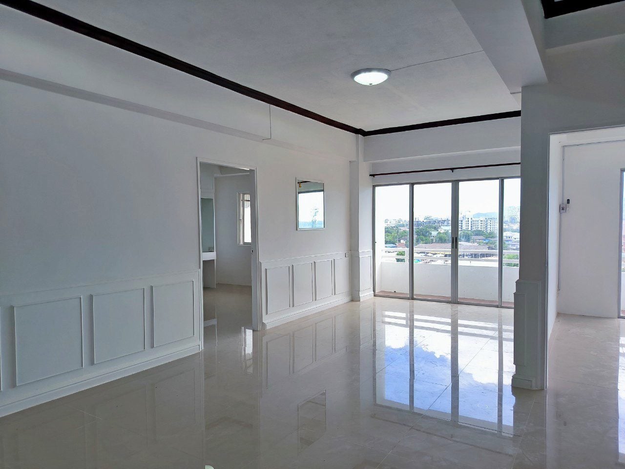 Sea View Condo For Sale at Sompong Condo thumbnail