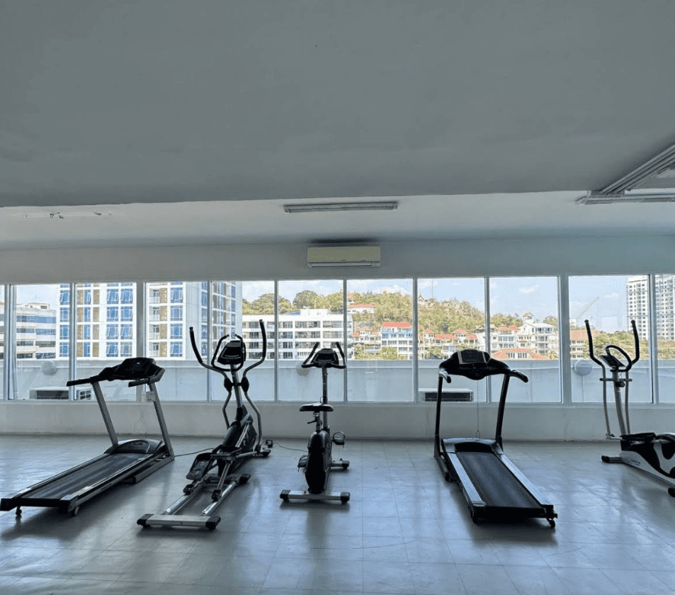 Compact Hillside Studio-Art on the Hill ,Pratumnak thumbnail