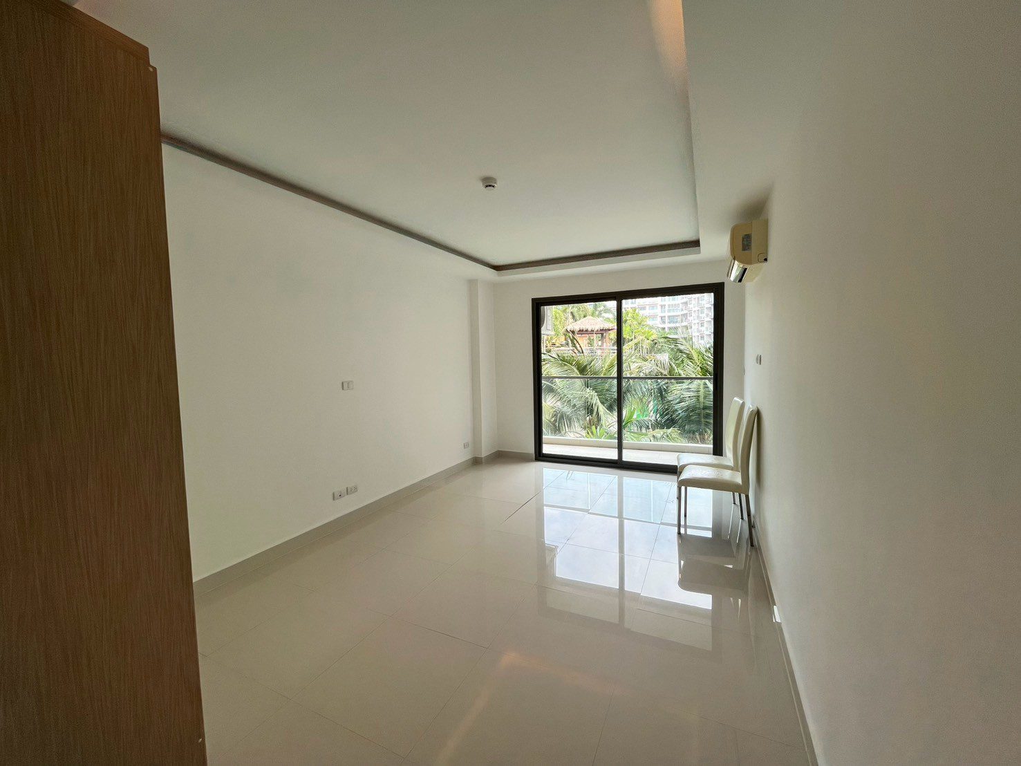 Poolside Investment Opportunity - Laguna Beach Resort 3 The Maldives, Jomtien thumbnail