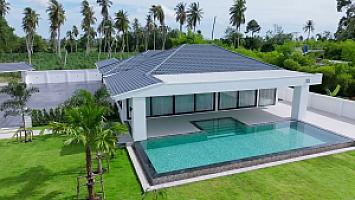FULLY RENOVATED POOL VILLA – HUAY YAI
