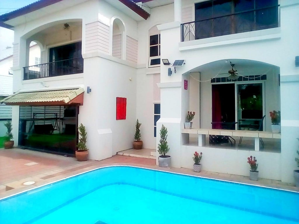 5 bedrooms house for rent at Central Park 4 for rent in East Pattaya